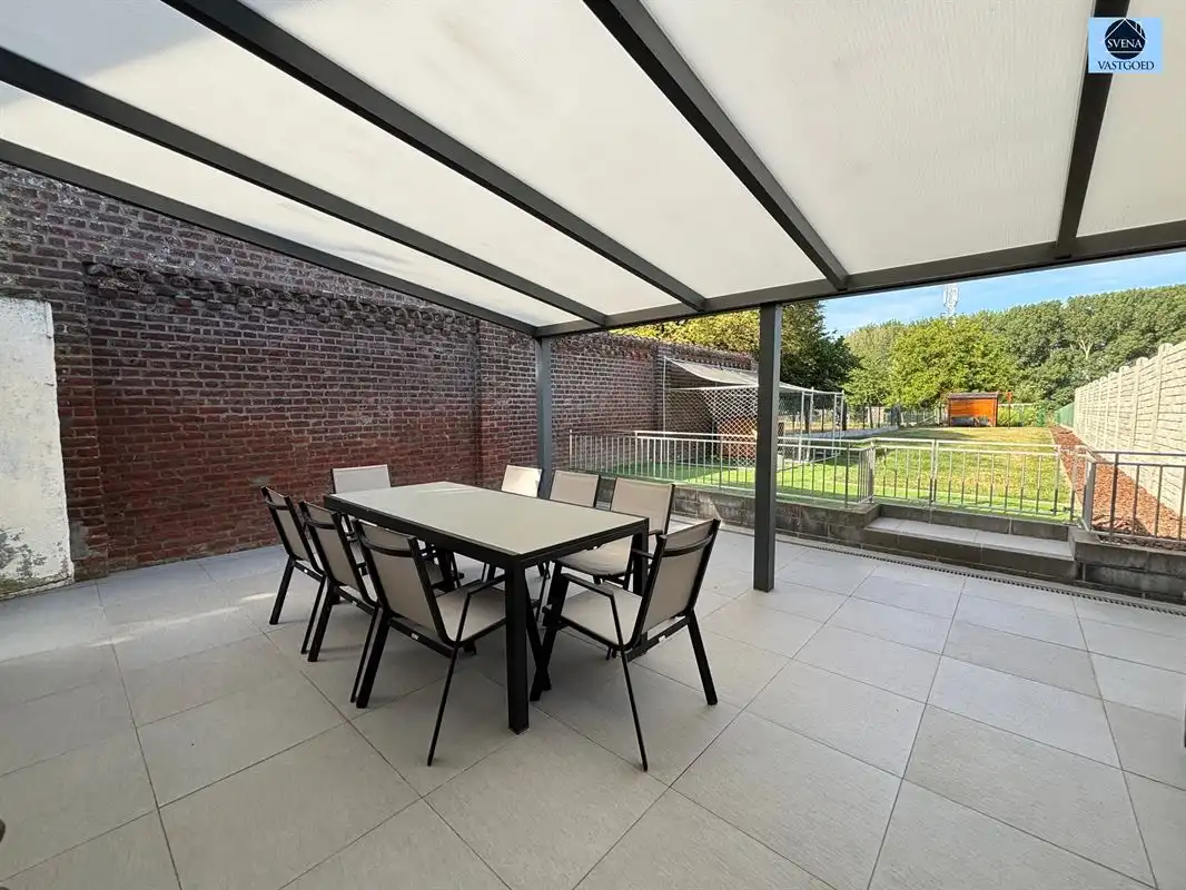 GERENOVEERDE WONING MET 3 SLAAPKAMERS EN TUIN foto 14
