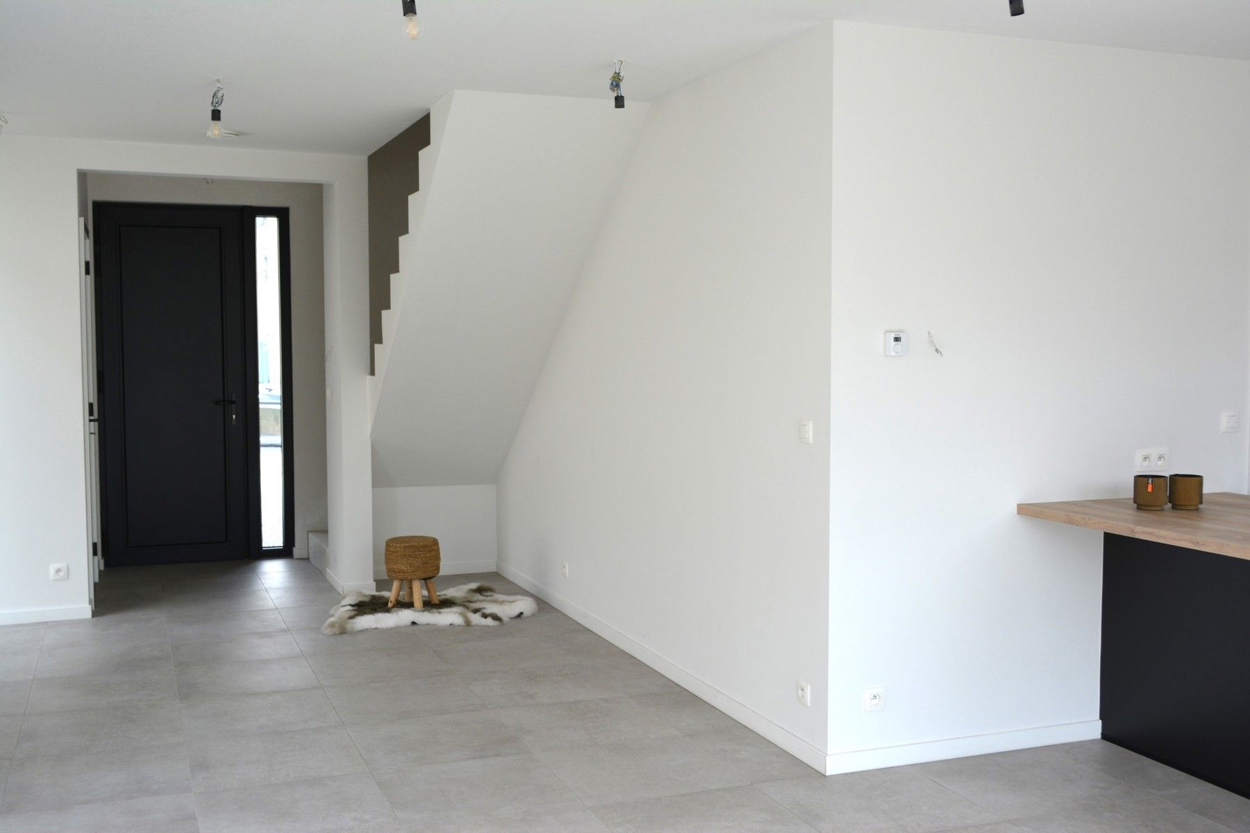 Knappe nieuwbouwwoning met bijgebouw op centrale locatie foto 8