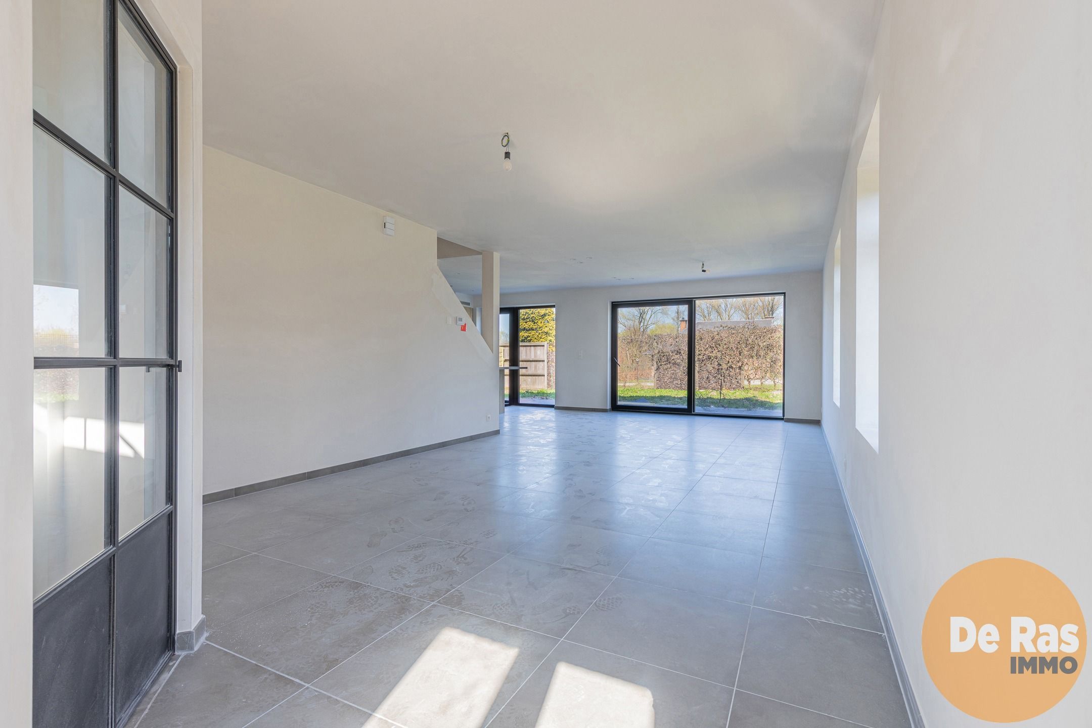 KERKSKEN - Ruime nieuwbouwwoning met 4slpk, garage en tuin! foto 3