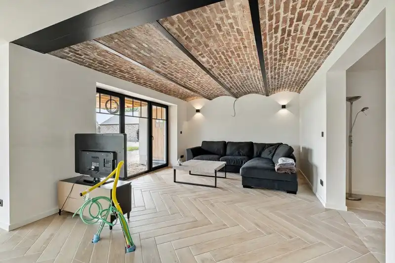 Volledig gerenoveerd landhuis gelegen op 34are foto 12