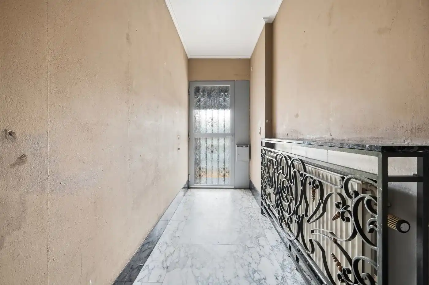 Te renoveren bel-étagewoning op topligging in het centrum van Tienen foto 6