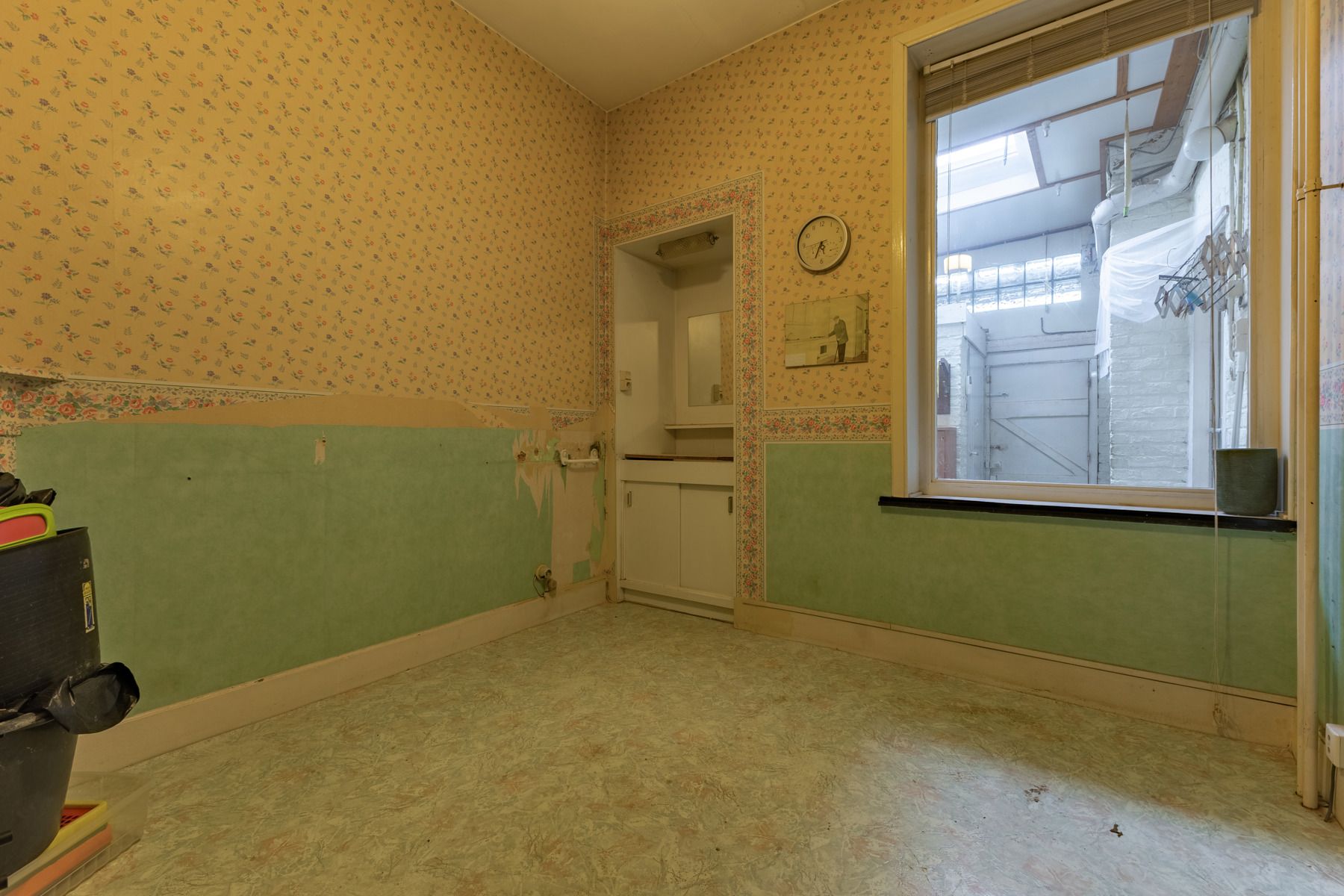 Gunstig gelegen woning met 6 slaapkamers, tuin en garage foto 10