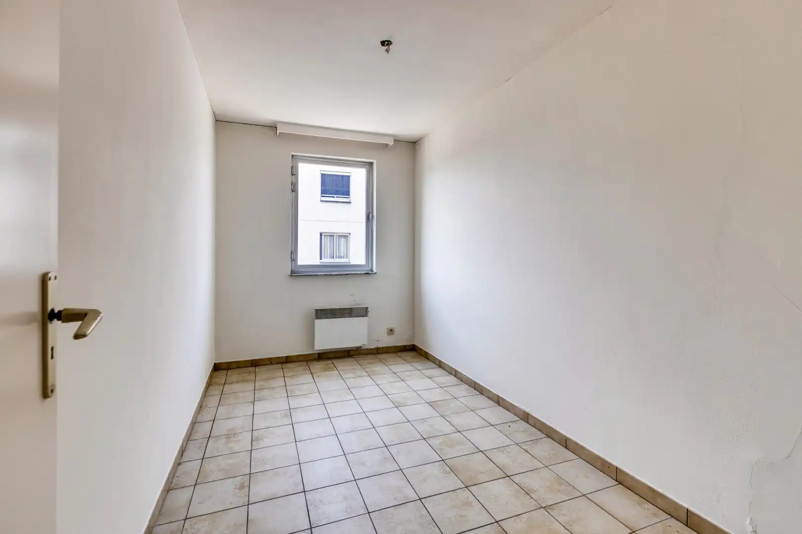 Dieplaan   43  Bus  54   3600  Genk foto 16