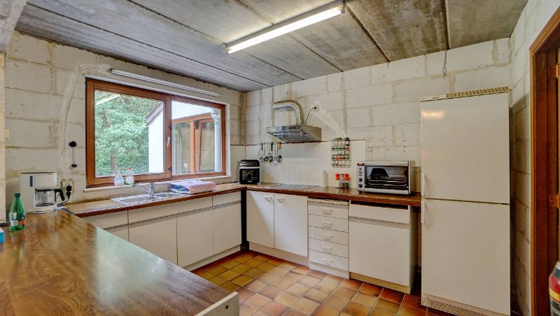 Villa van 265m² inclusief garage-kelder, op een perceel van 21a59ca foto 6