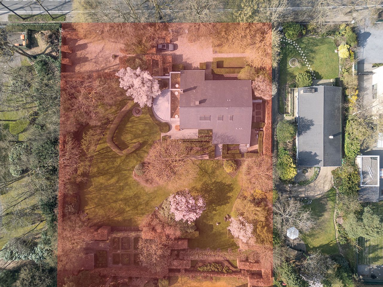 Ruime en exclusieve villa met 5 slaapkamers op perceel van 40 are foto 21