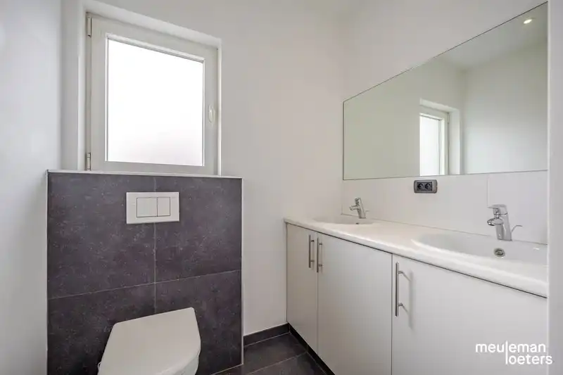 Energiezuinige woning met garage en tuin foto 11