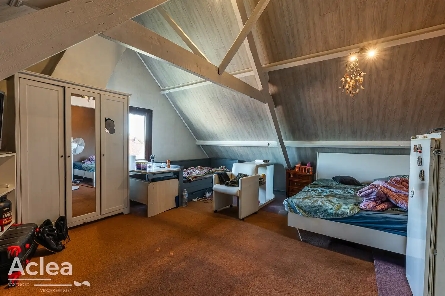 Halfopen woning met 3 slaapkamers, garage en leuke tuin in Sleidinge foto 24