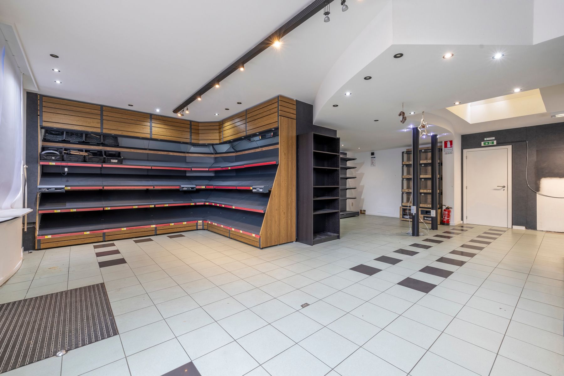 Woning met 3 slaapkamers, tuin en polyvalente ruimte te koop foto 21