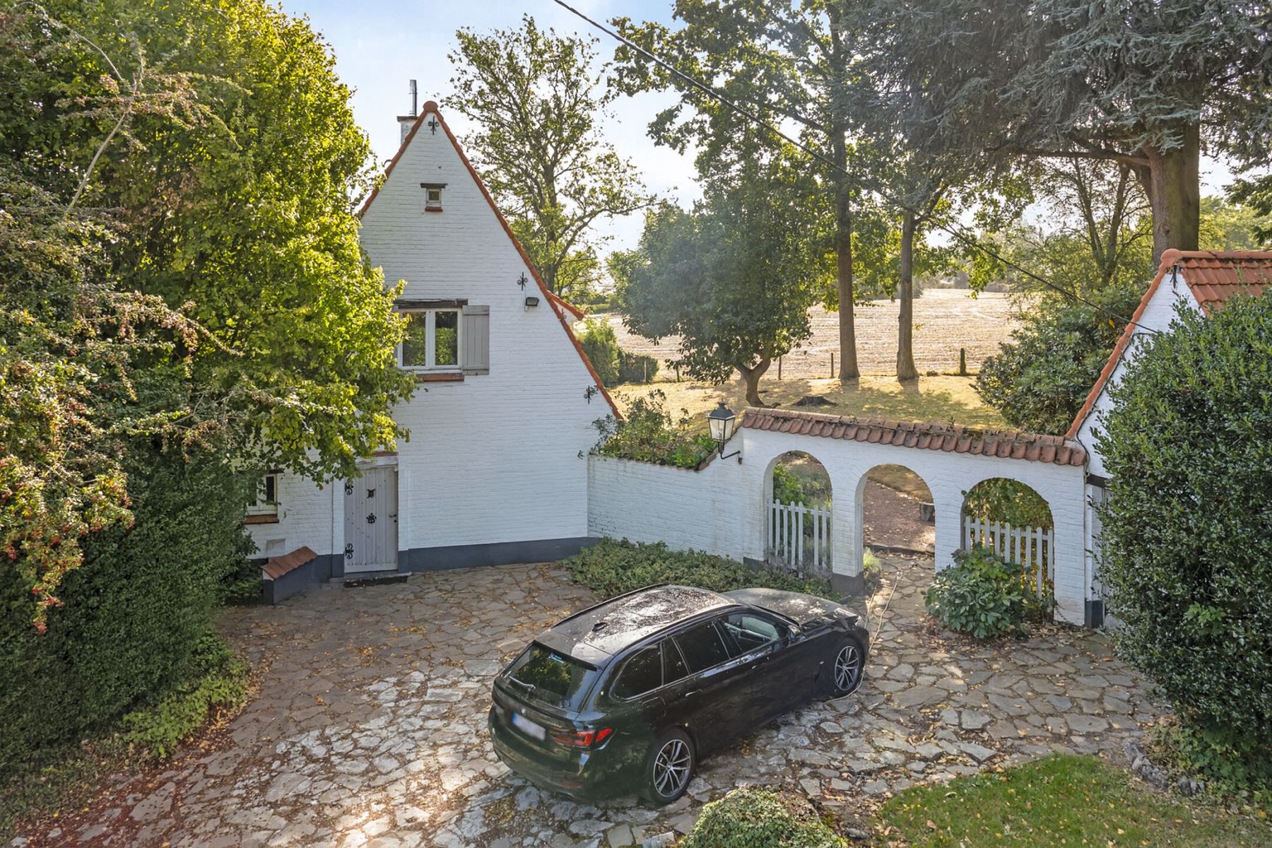 Hoofdfoto van de publicatie: Villa te koop