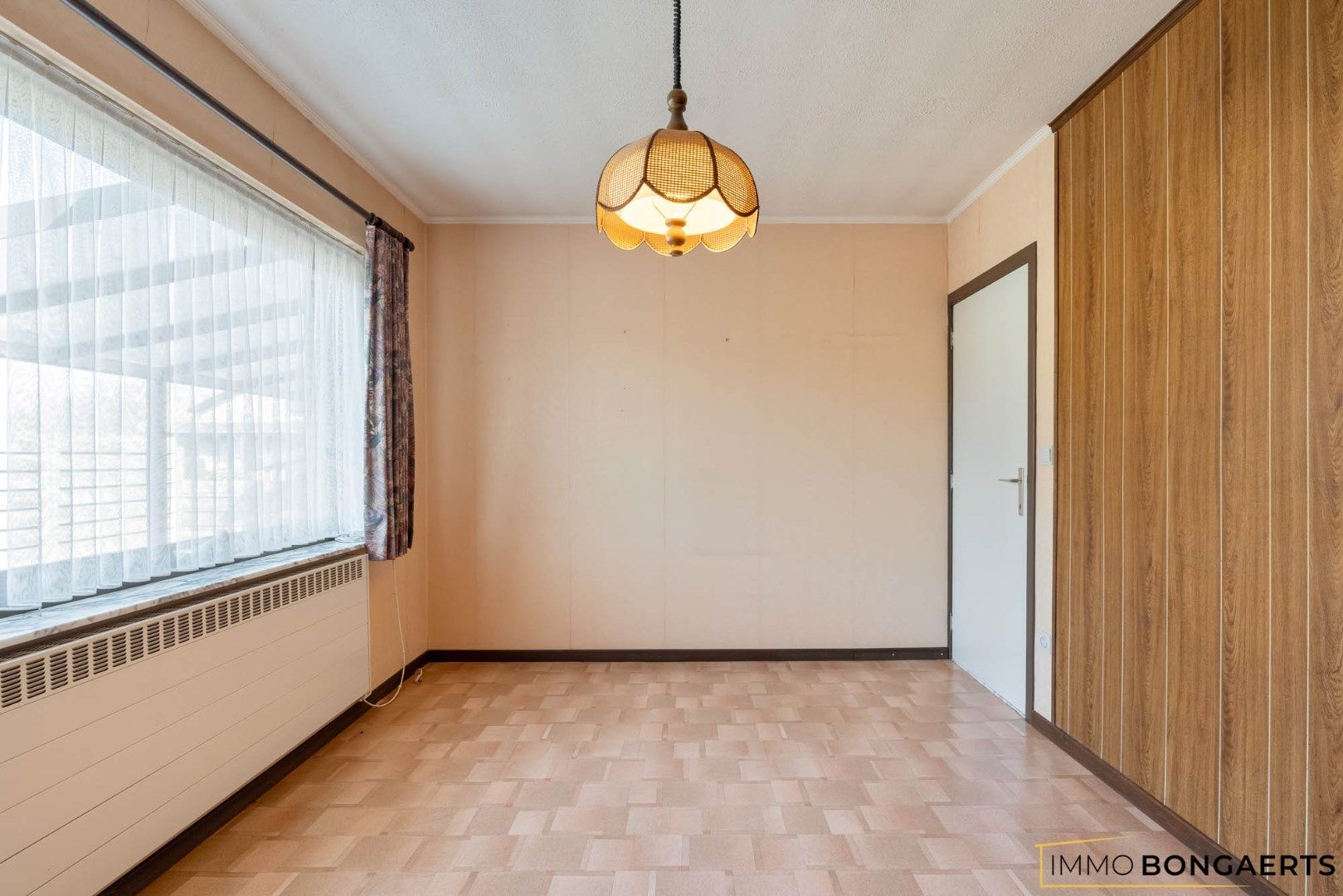 Ruime woning met drie slaapkamers foto 18