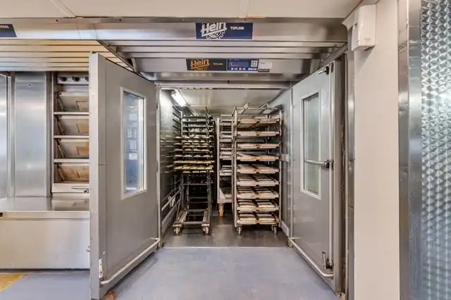 RUIME HANDELSWOONST MET 485 M² AAN MOGELIJKHEDEN! foto 25