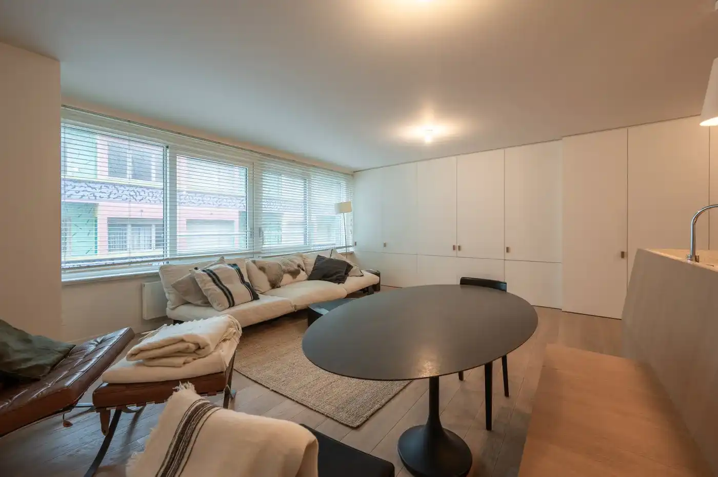 Lichtrijk twee slaapkamer appartement met zijdelings zeezicht in het Zoute foto 3