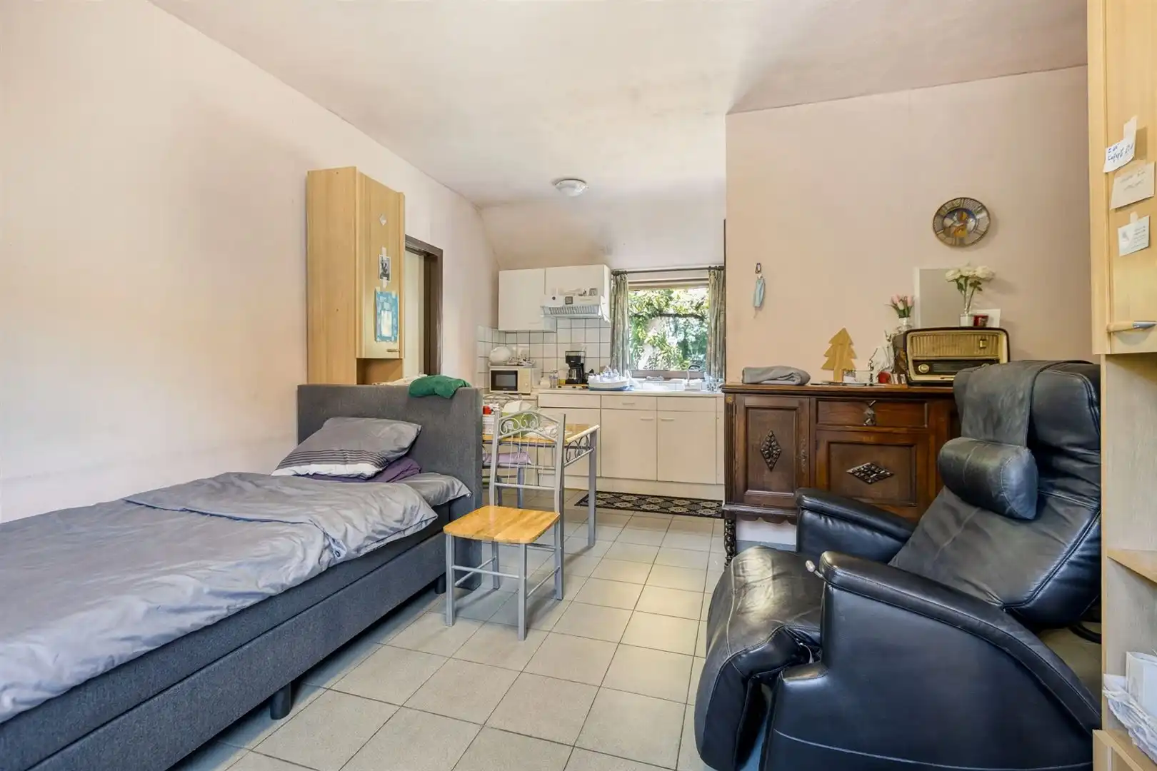 TE KOOP: Uniek woon- en investeringspand met ruime woning en 6 verhuurde studio’s te Heusden-Zolder! foto 41