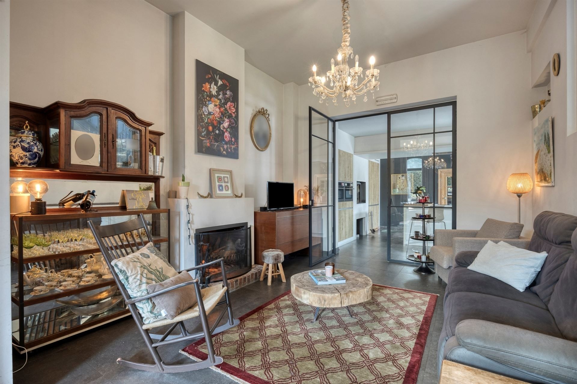 Prachtig gerenoveerde serristenwoning op prima locatie nabij centrum foto 6