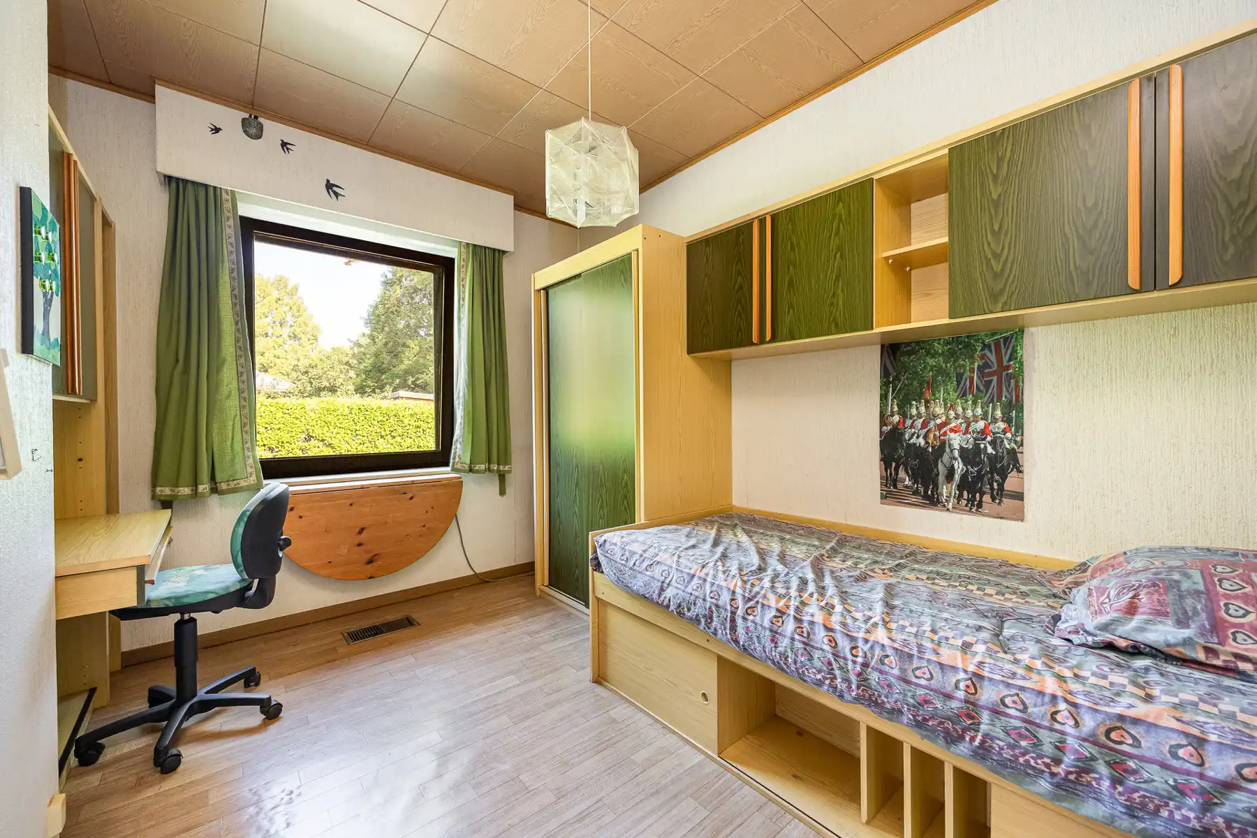 Te renoveren gelijkvloerse woning op ca. 1400 m² foto 12
