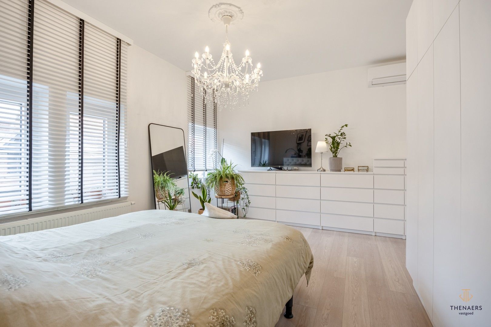 Prachtige stadswoning met vier slaapkamers in hartje Sint-Truiden. foto 28