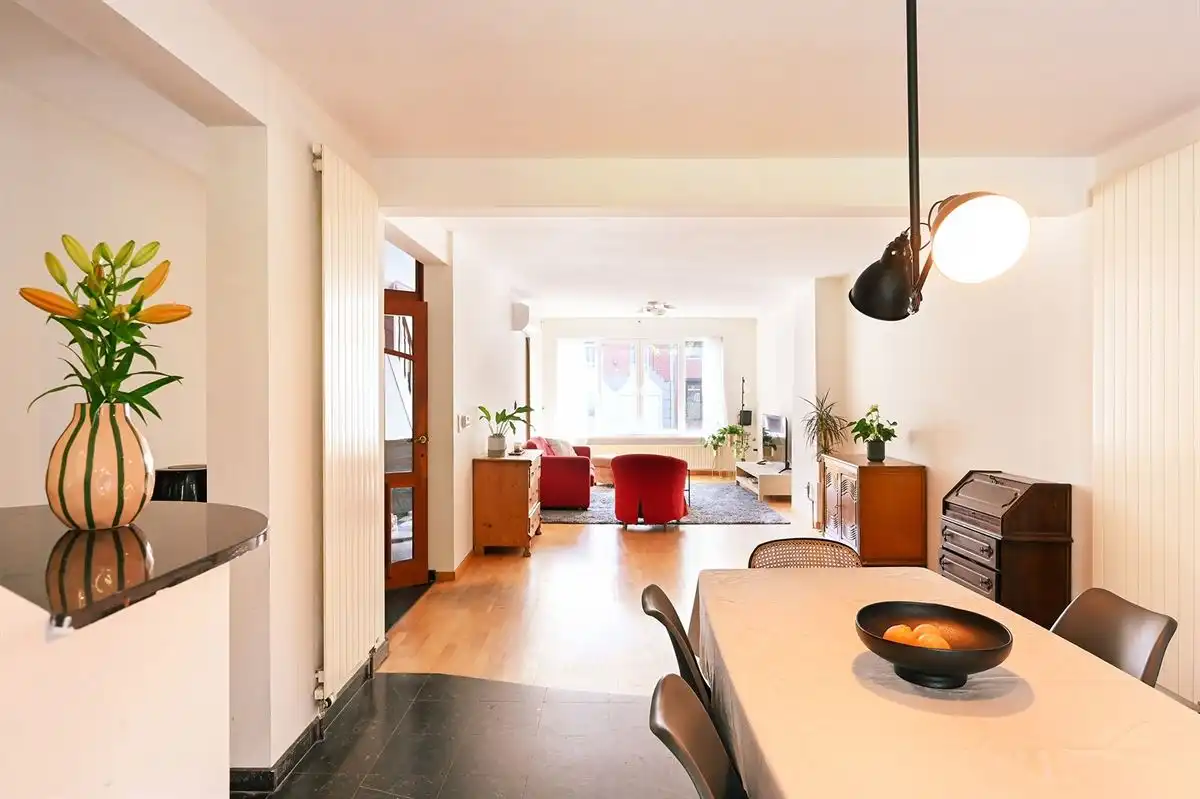 Ruime woning op zeer populaire locatie in Mortsel foto 8