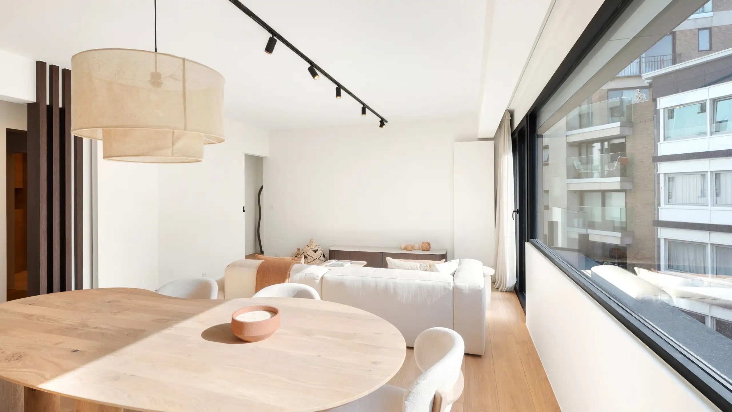 Lichtrijk appartement in hartje Zoute nabij Driehoeksplein foto 6