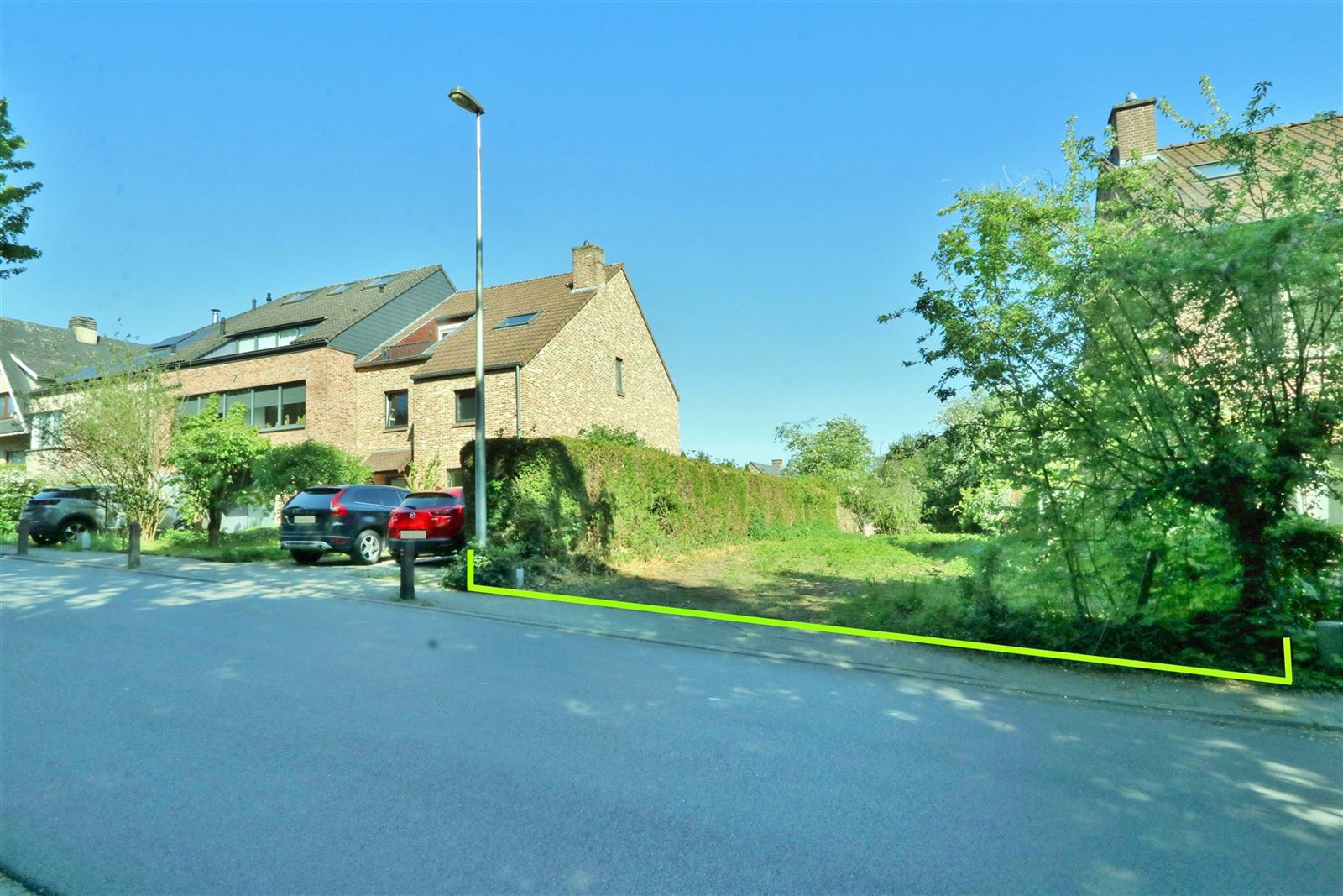Goed gelegen bouwgrond (4a 40ca) voor een 3-gevelwoning foto 5
