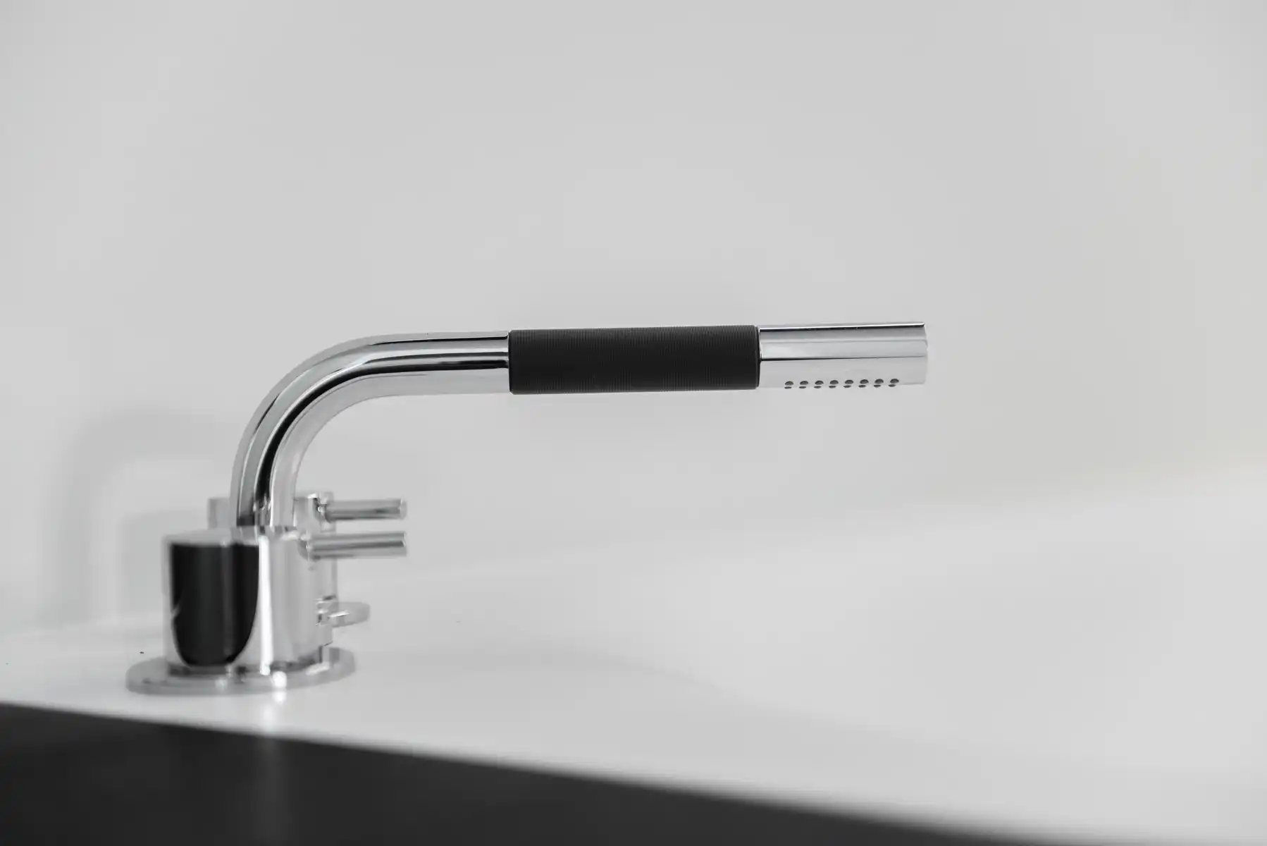 Exclusieve instapklare woning met zwembad en open groenzicht foto 45