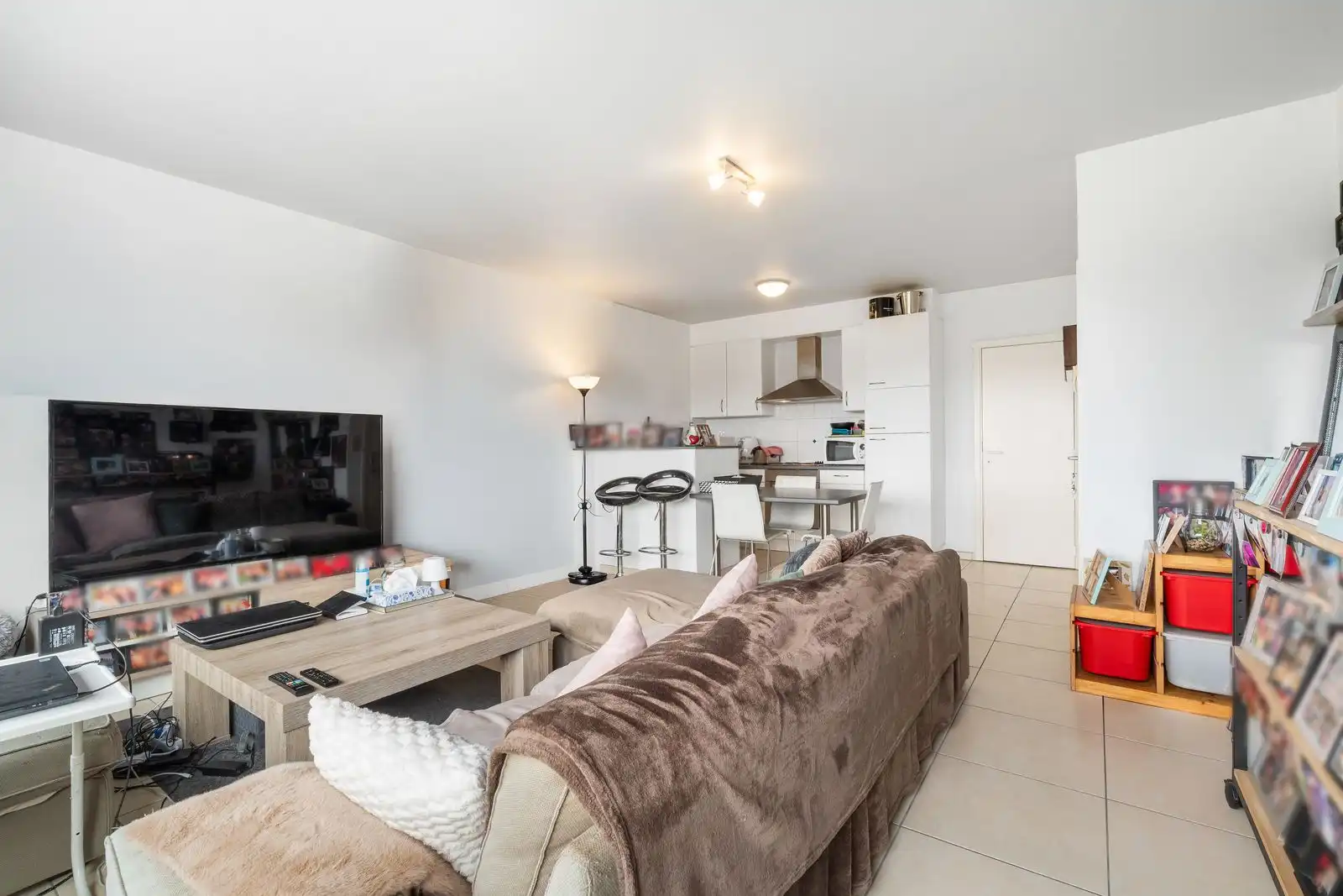 Lichtrijk appartement gelegen op de tweede verdieping foto 2