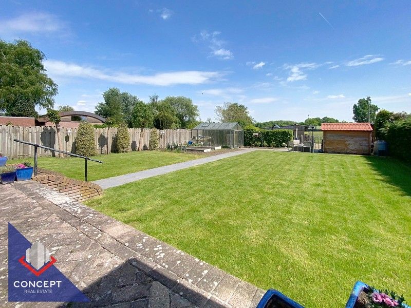 Instapklare woning met 3 slaapkamers met achterliggende paardenweides. foto 30