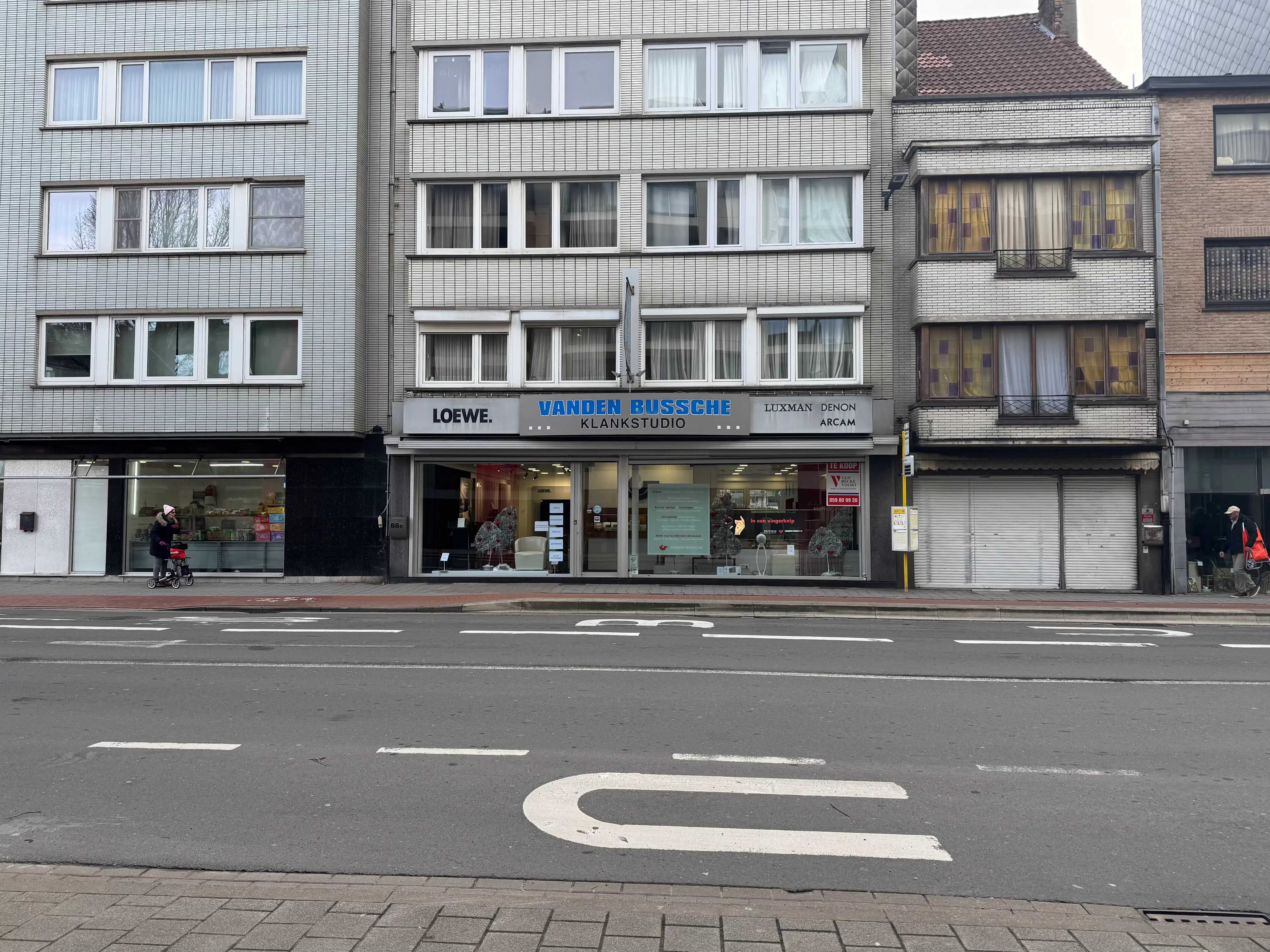 Handelsgelijkvloers 100m² foto 9