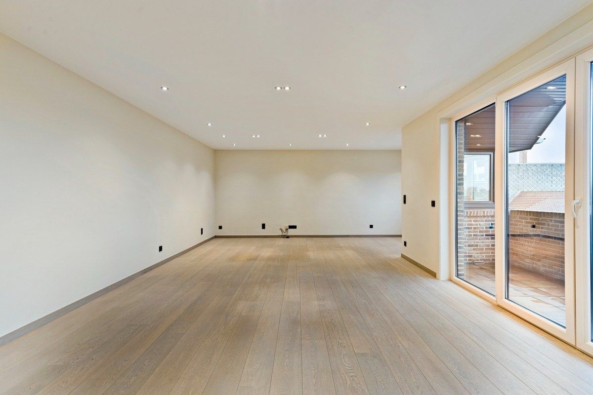 Prachtig dakappartement met 2 a 3 slaapkamers! foto 4