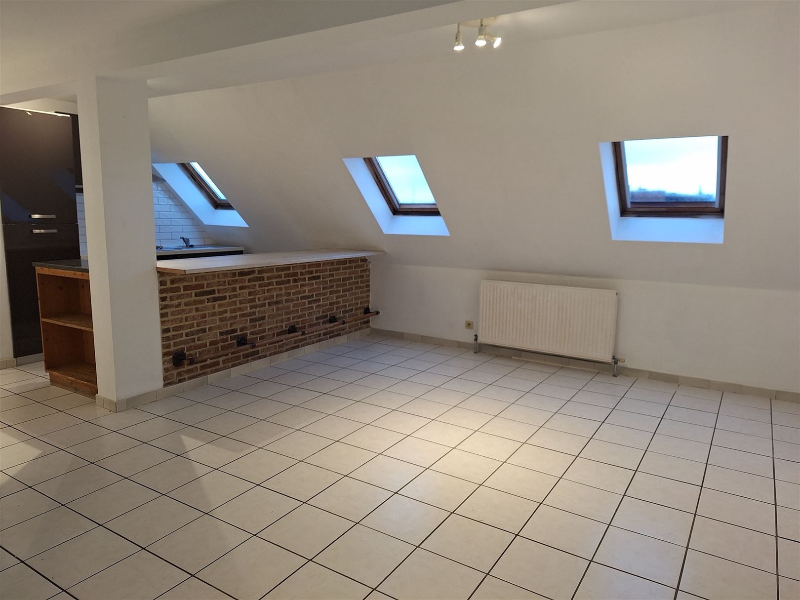 TE HUUR: appartement met 2 slaapkamers te Munsterbilzen! foto 2