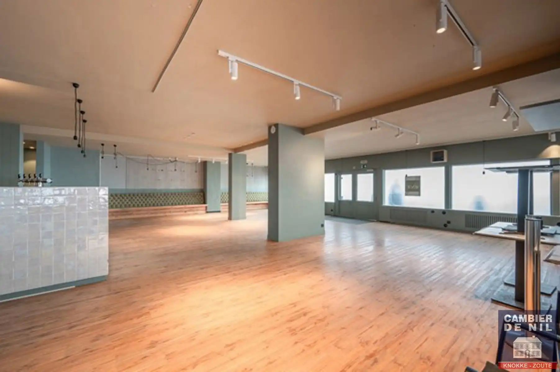 Horeca pand gelegen op een top locatie, op de hoek van de Zeedijk-Knokke en het Lichttorenplein! foto 5