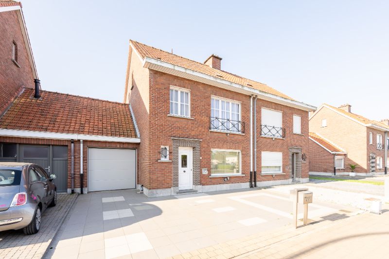 ()=>{if(producerUpdateValueVersion(node),producerAccessed(node),node.value===ERRORED)throw node.error;return node.value} Jan Breydelstraat 44 - 8770 Ingelmunster