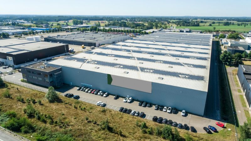 State-of-the-art logistiek gebouw foto {{pictureIndex}}