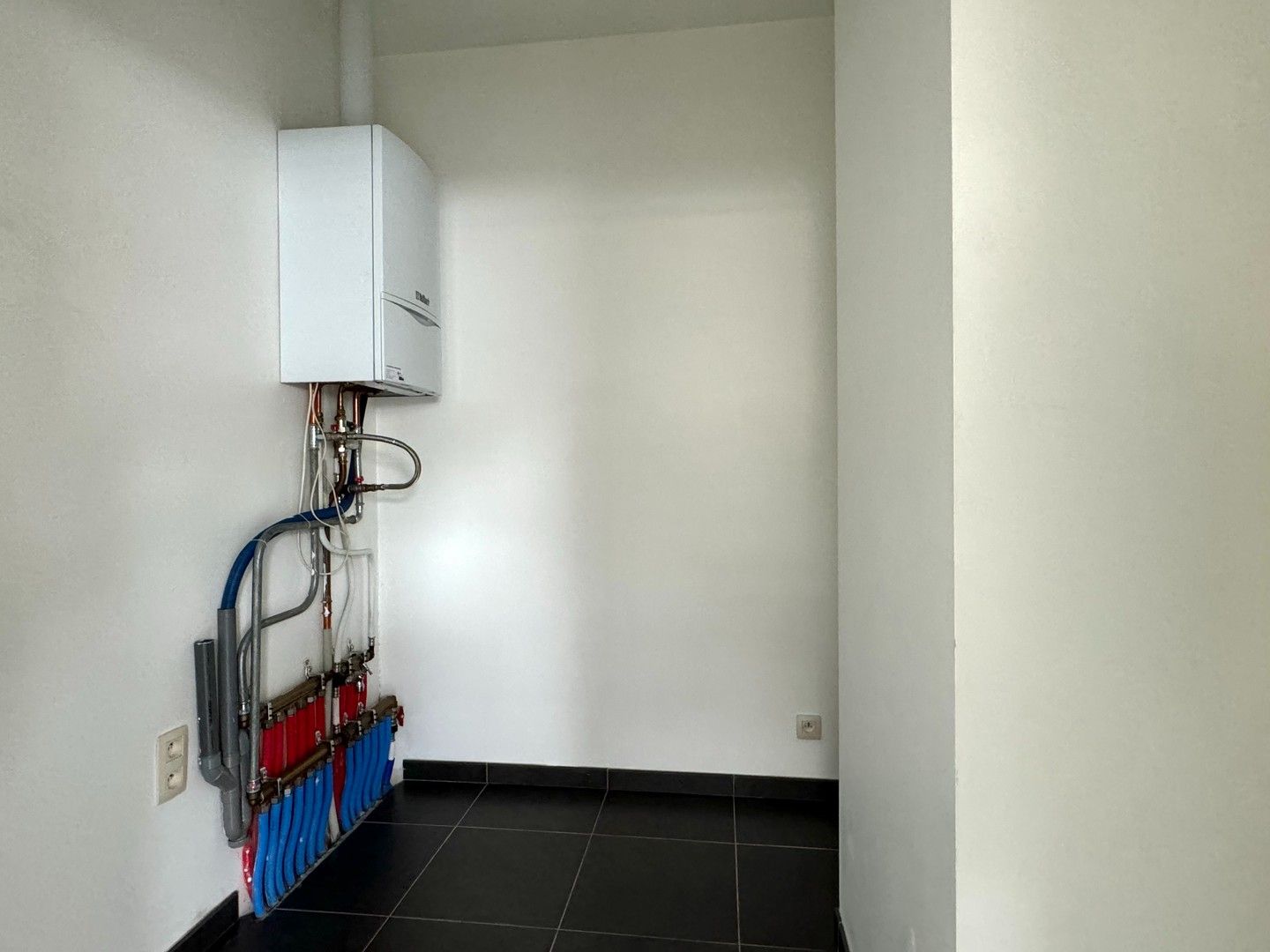 Ruim appartement in prachtig herenhuis te Eikevliet foto 12