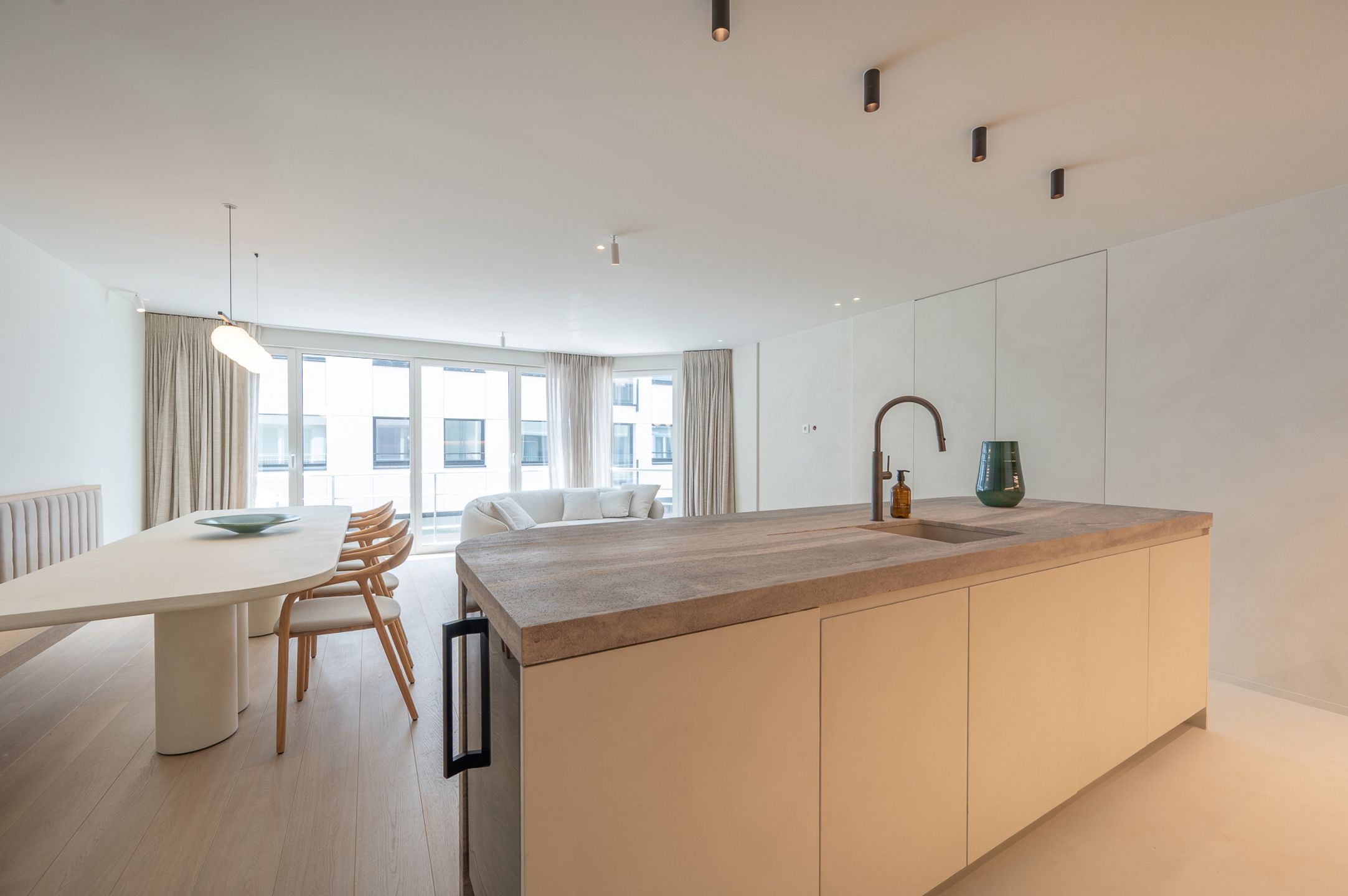 Stijlvol appartement met zeezicht aan het Driehoeksplein... foto 2