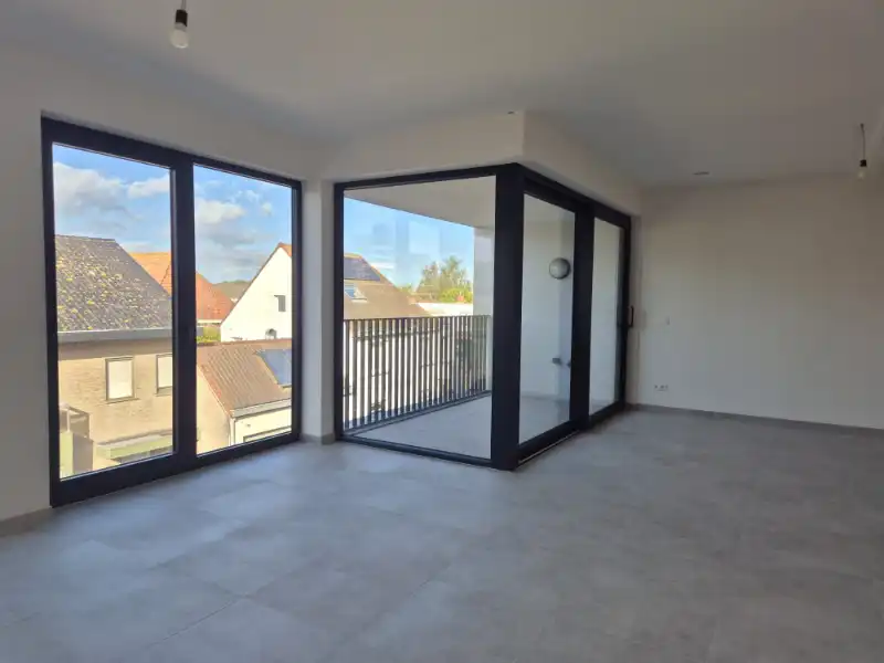 KORTEMARK. Ontdek de laatste appartementen van MILA en NORA. Dit tweeslaapkamerappartement biedt 103 m2, volwaardige ruimtes en zitterras. Profiteer van de 6% btw onder voorwaarden. foto 10