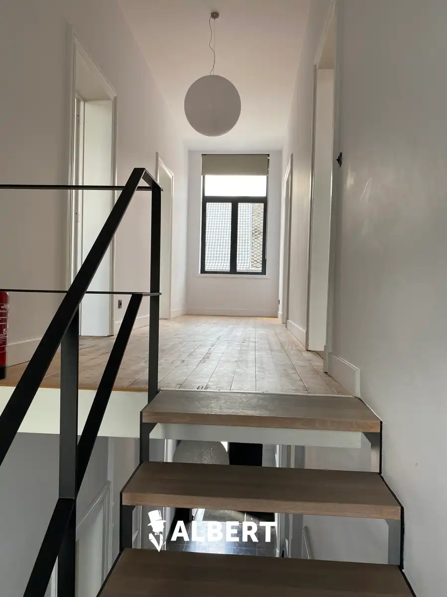 Unit 5 - kantoorgebouw foto 6