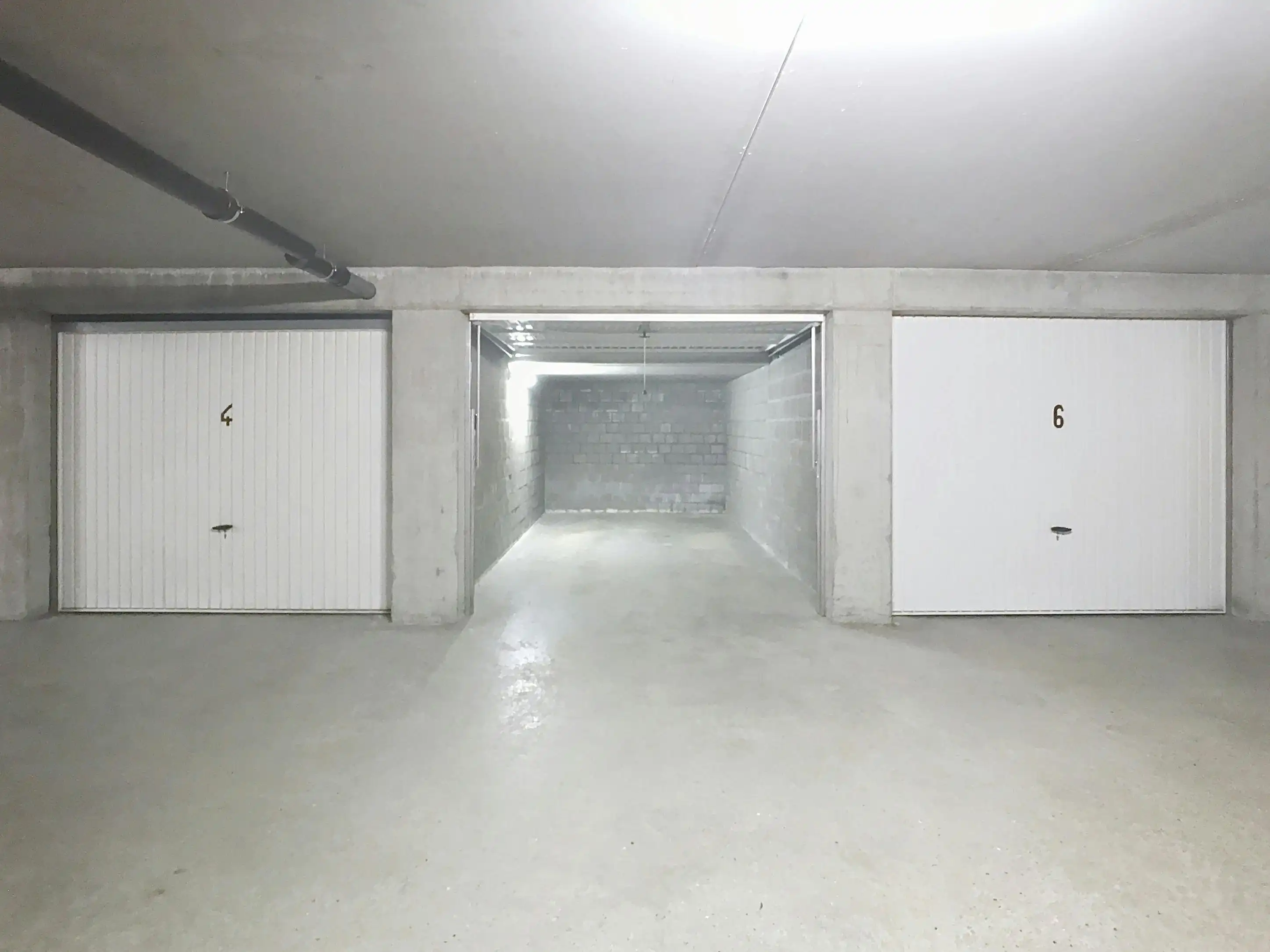Goedgelegen garagebox te koop te Duinenweg in Middelkerke! foto 8