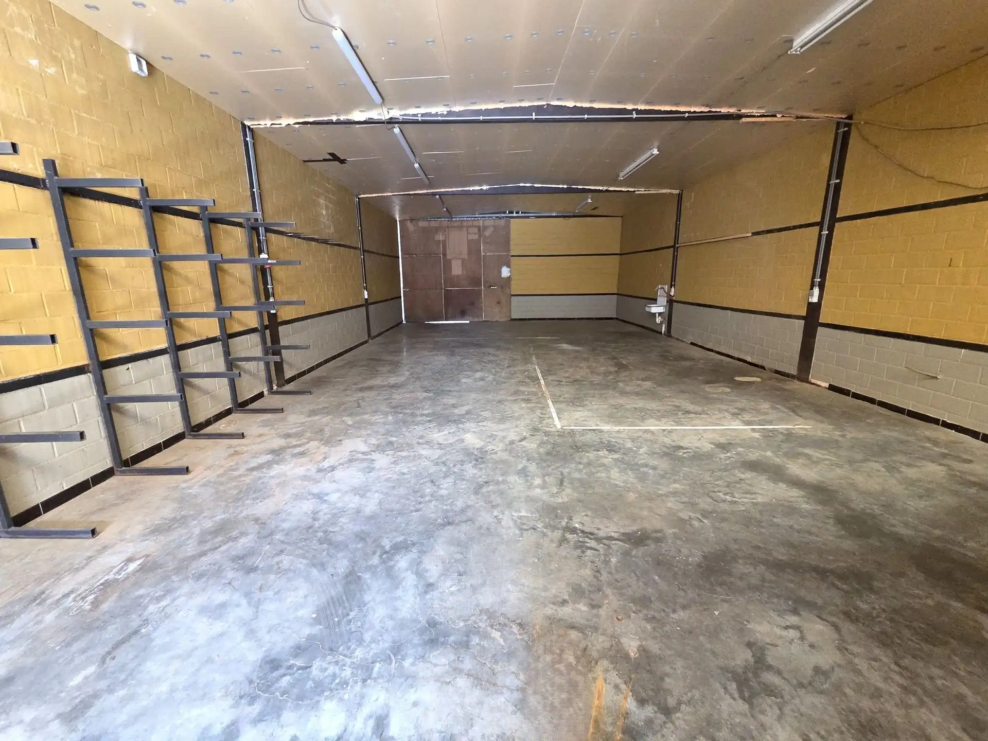 Instapklare woning, 5 slpk met groot bijgebouw van 112m² foto 17