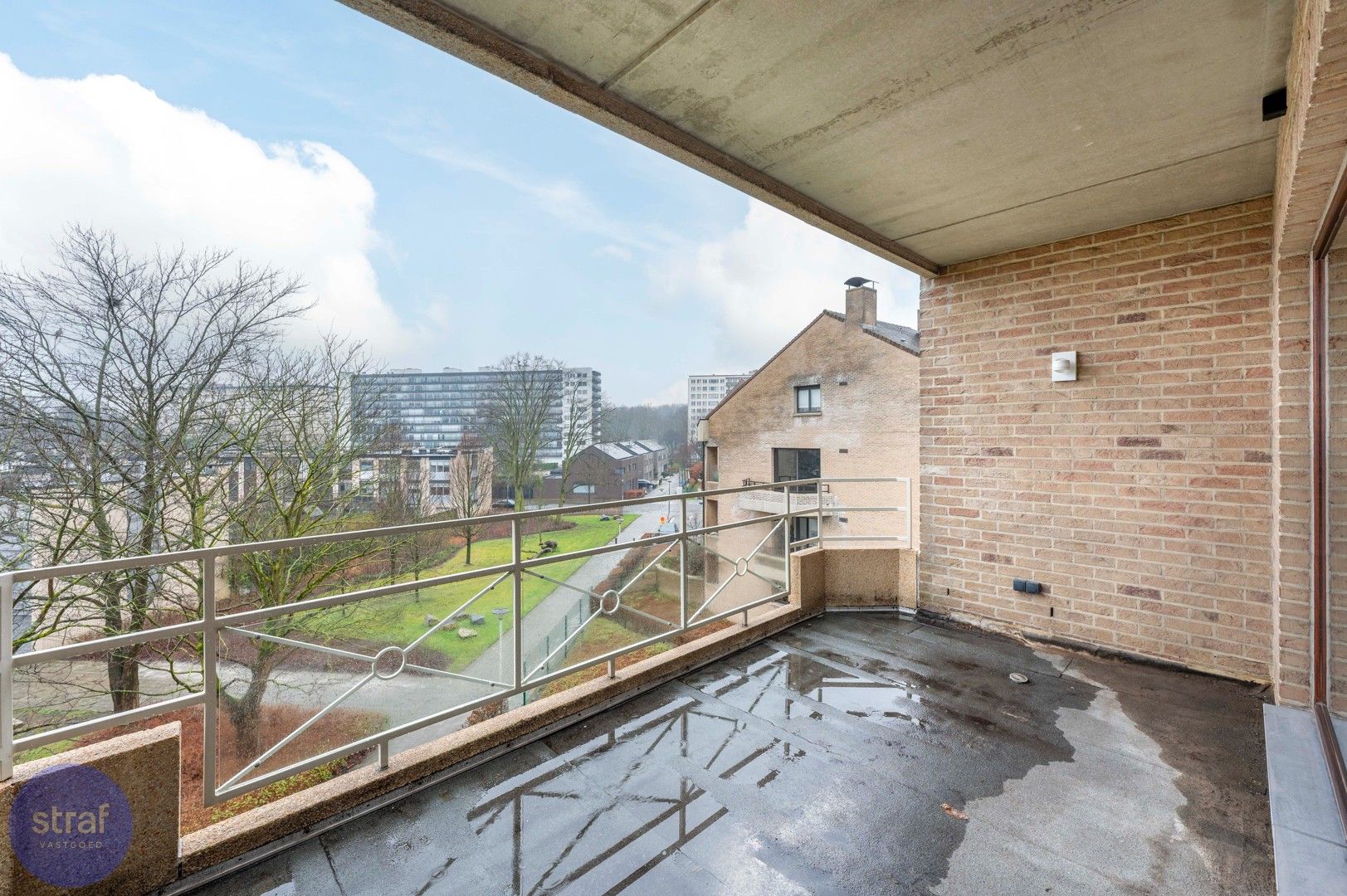 Groot 3 slpk appartement met terras en inloopdressing foto 6