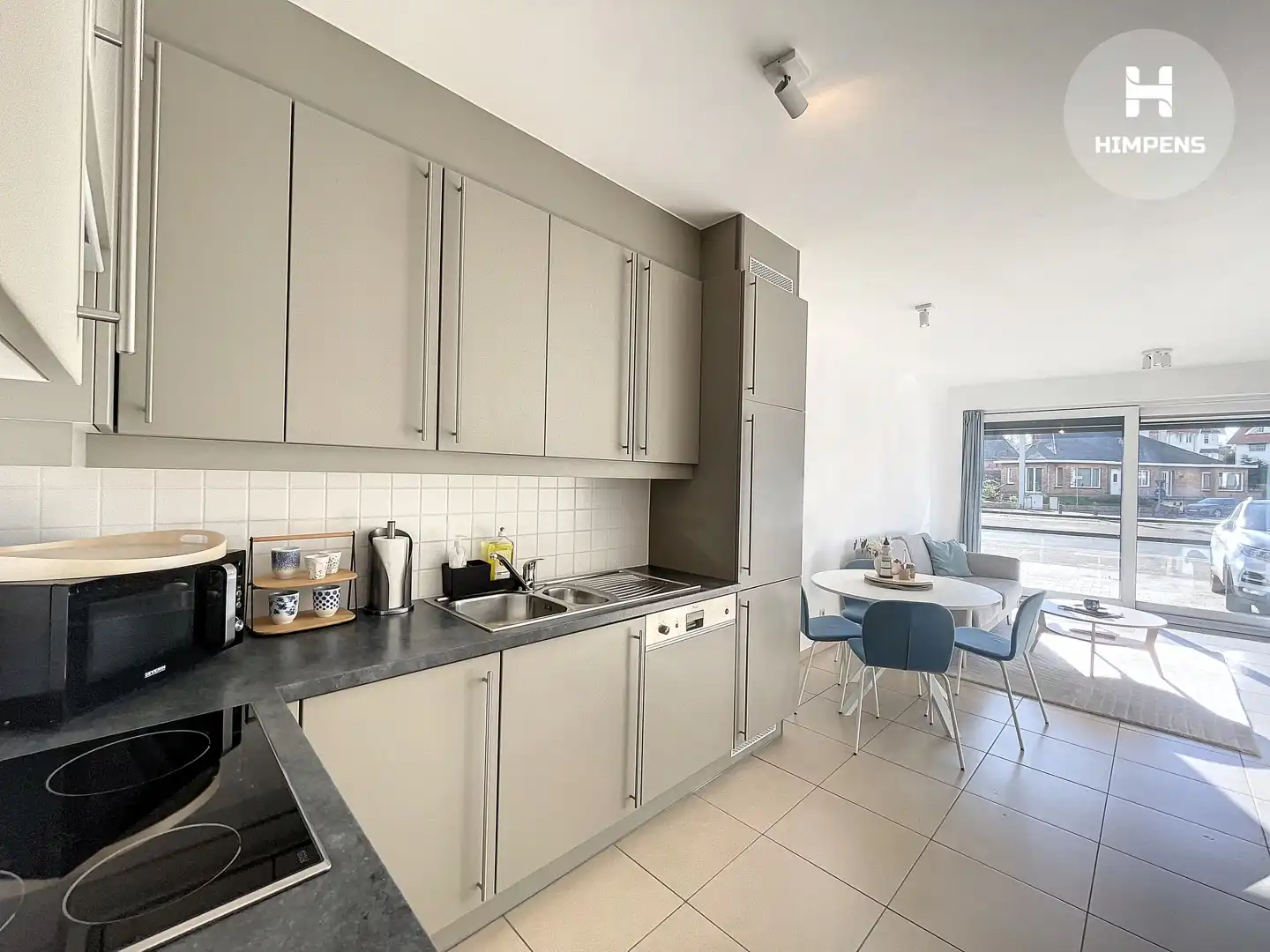 Instapklaar appartement met terras in Koksijde foto 7