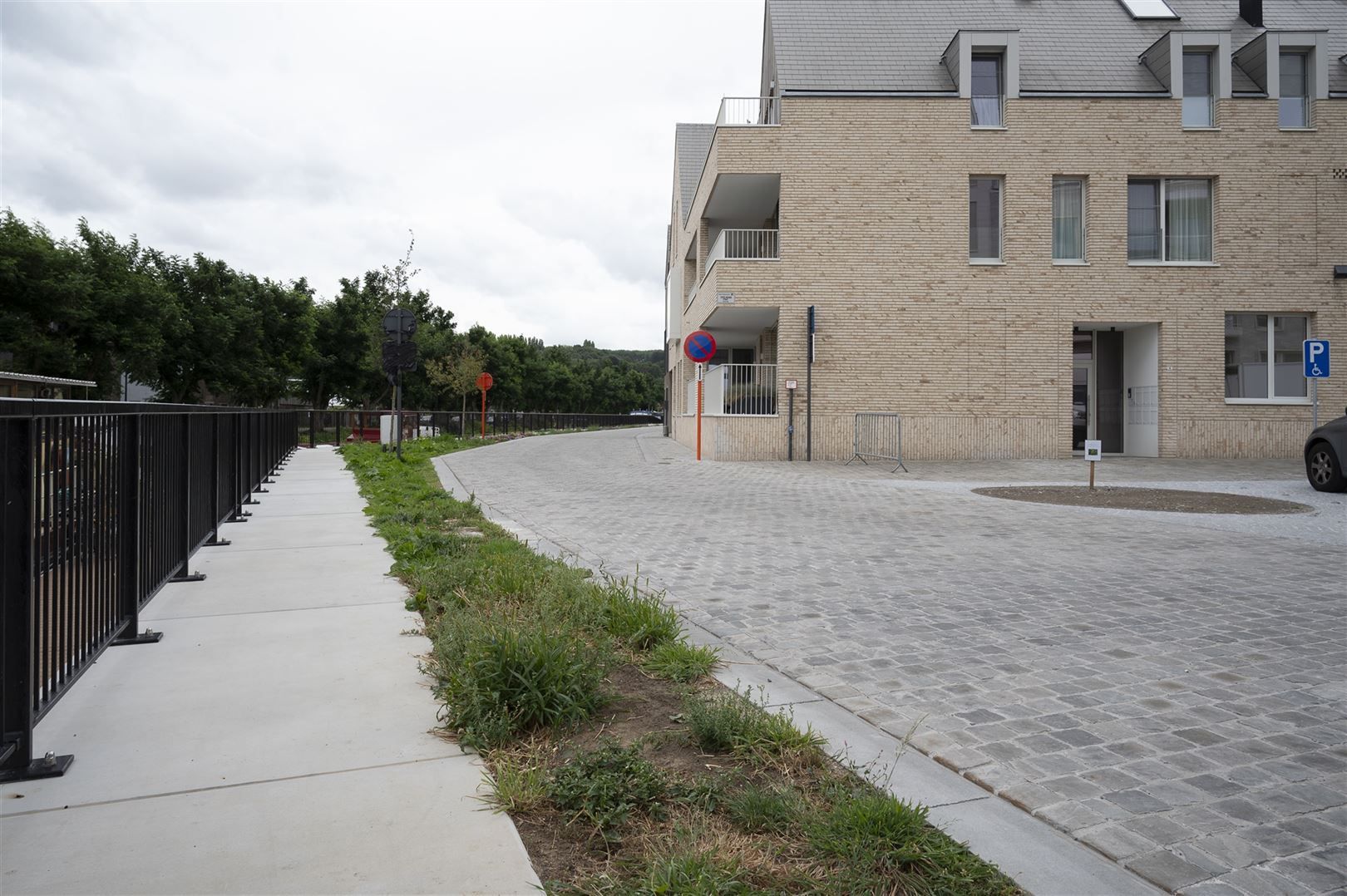 ()=>{if(producerUpdateValueVersion(node),producerAccessed(node),node.value===ERRORED)throw node.error;return node.value} Castel Madamastraat 6/0102 - 9700 OUDENAARDE