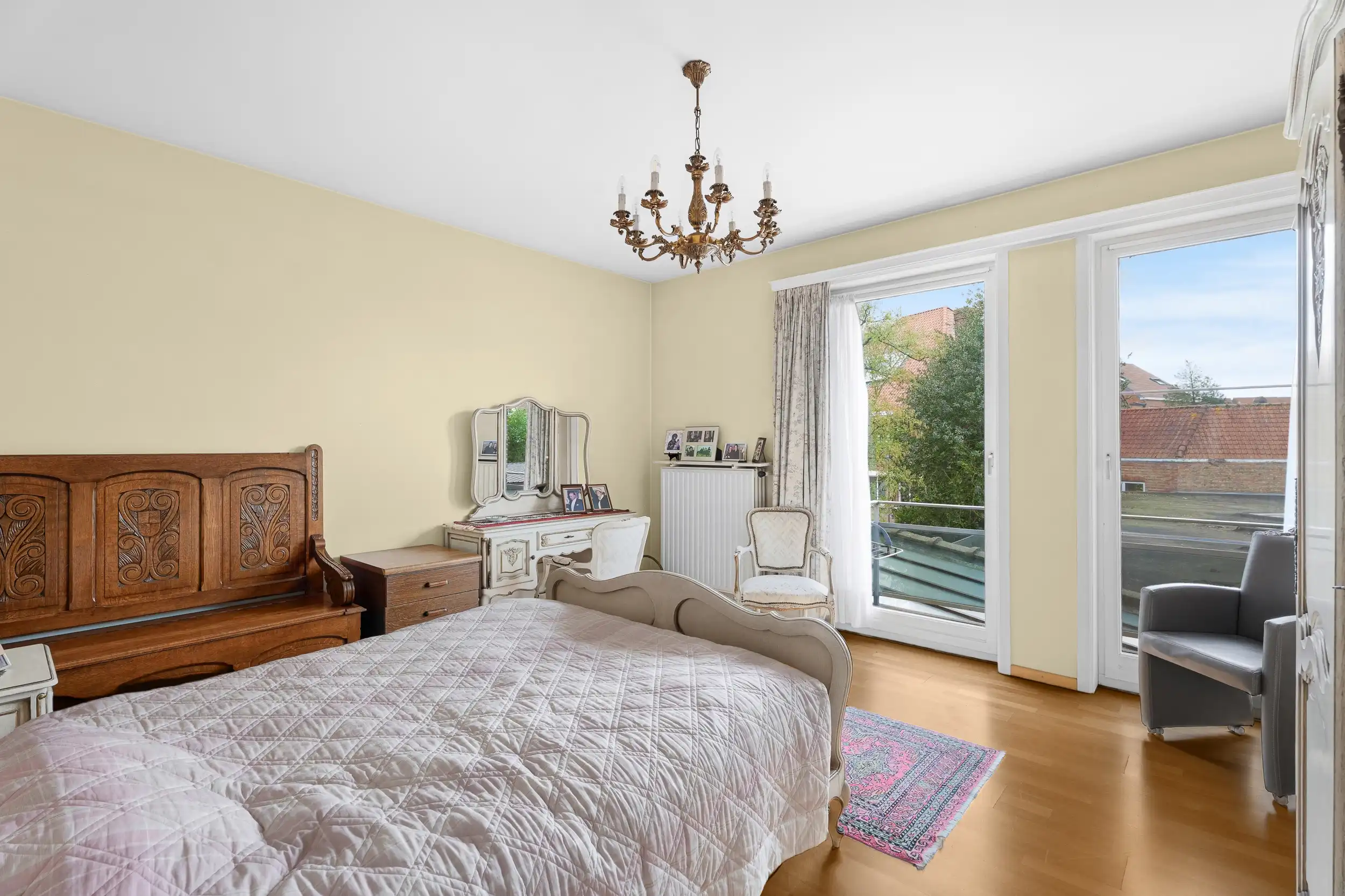 Lichtrijk 2 slpk. appartement te Kristus-Koning foto 8