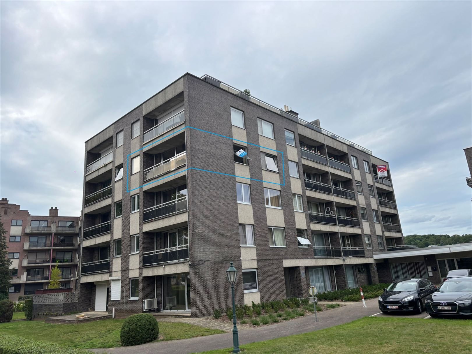 TE HUUR: Appartement met 1 slaapkamer te Lummen!  foto {{pictureIndex}}