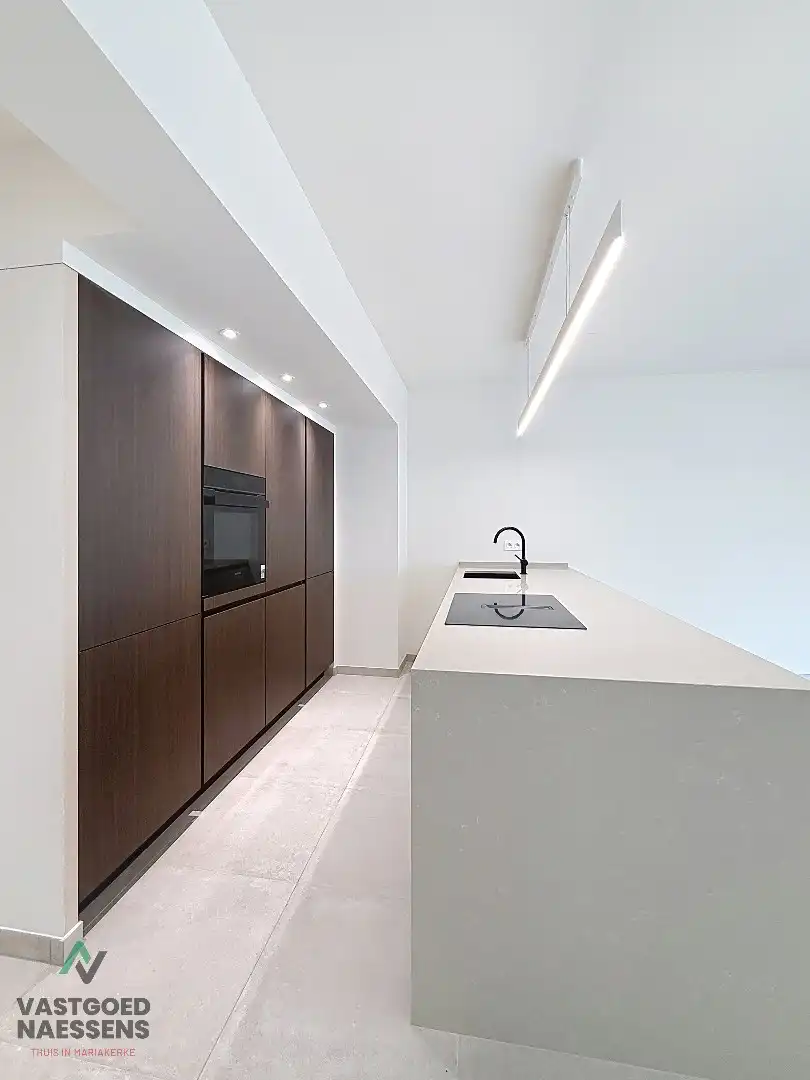 SCHITTEREND VERNIEUWD 2 SLPK APP MET ZIJDELINGS ZICHT OP ZEE foto 2