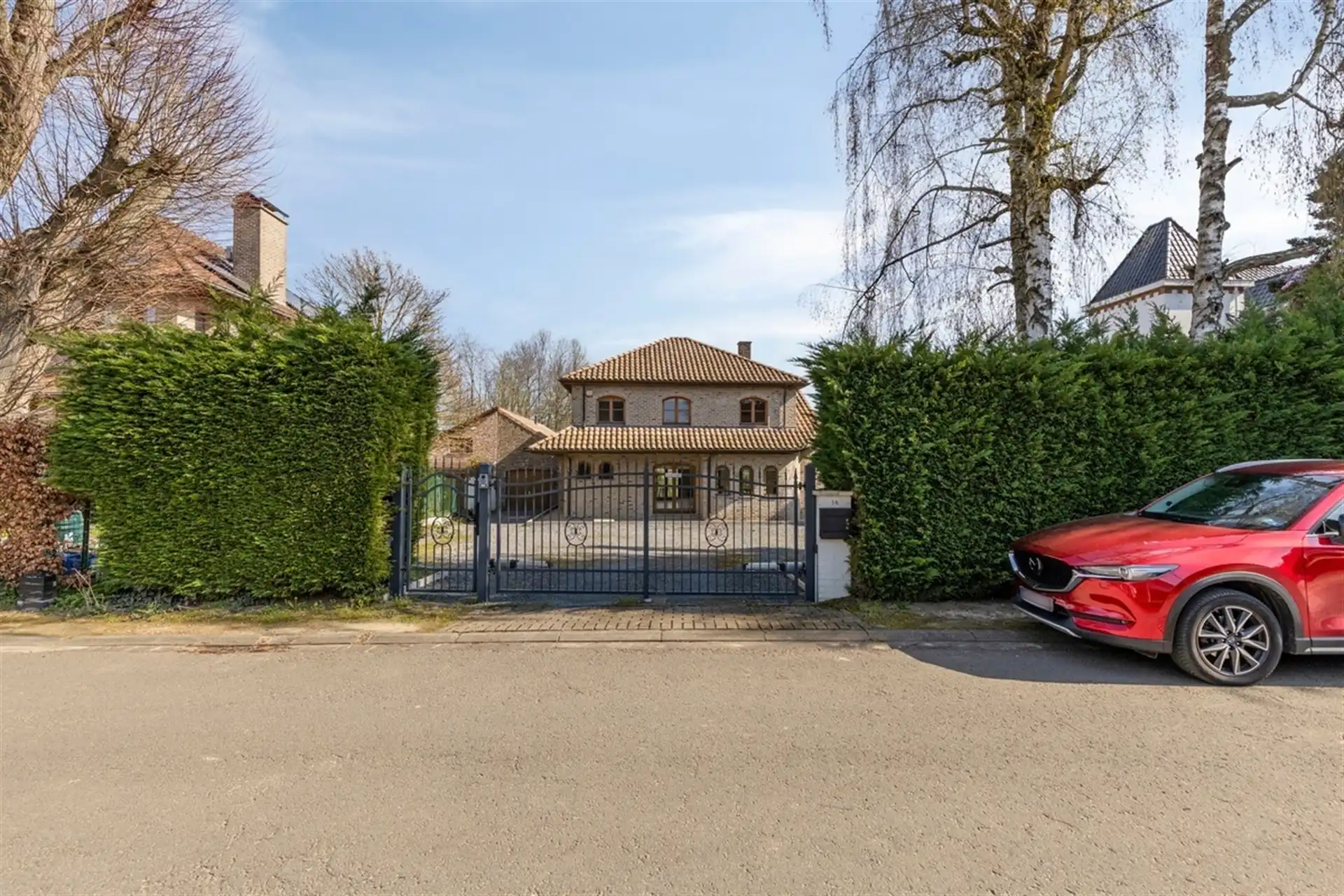 Instapklare villa met 4 slaapkamers, grote tuin en absolute privacy foto 26