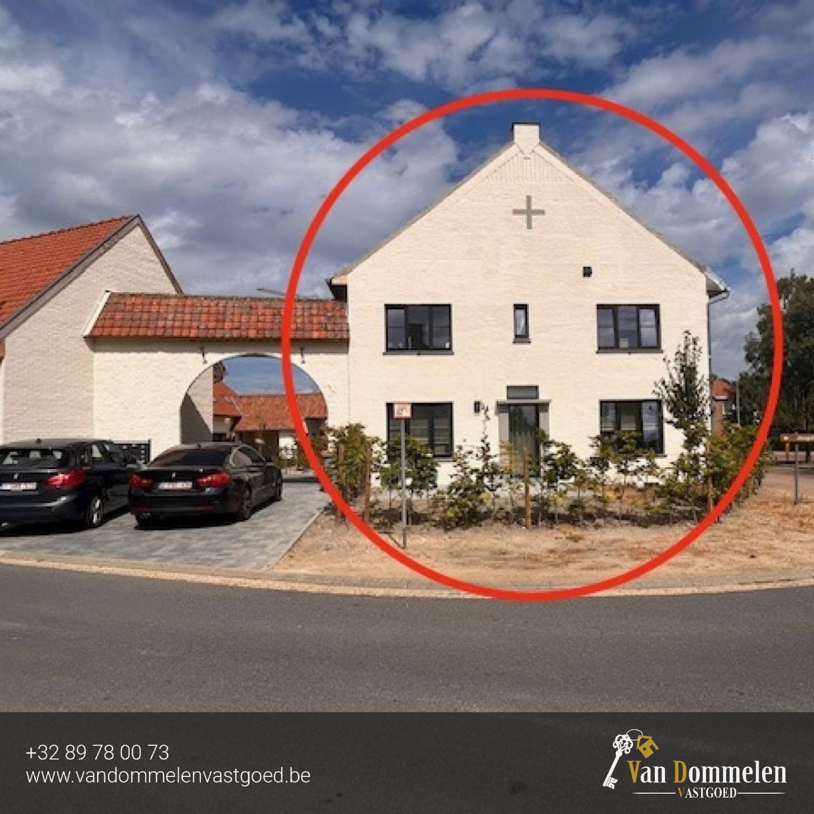 TE HUUR: Recent gerenoveerde woning in sfeervol woonerf Hoeve Het Kruis te Gruitrode (Oudsbergen) foto {{pictureIndex}}