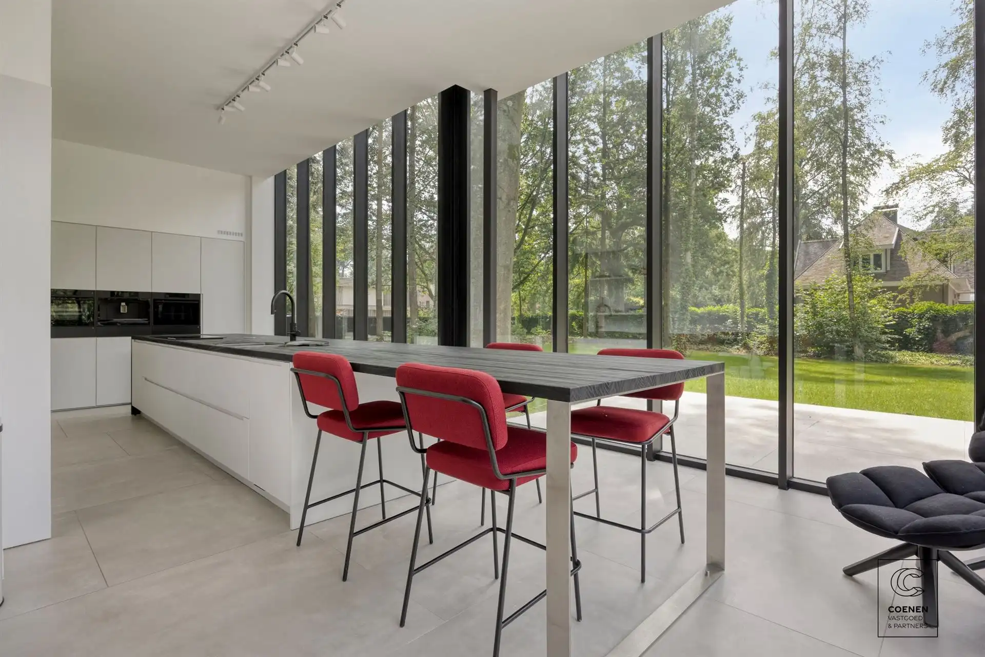 Prachtig gerenoveerde villa op toplocatie te Schilde foto 13