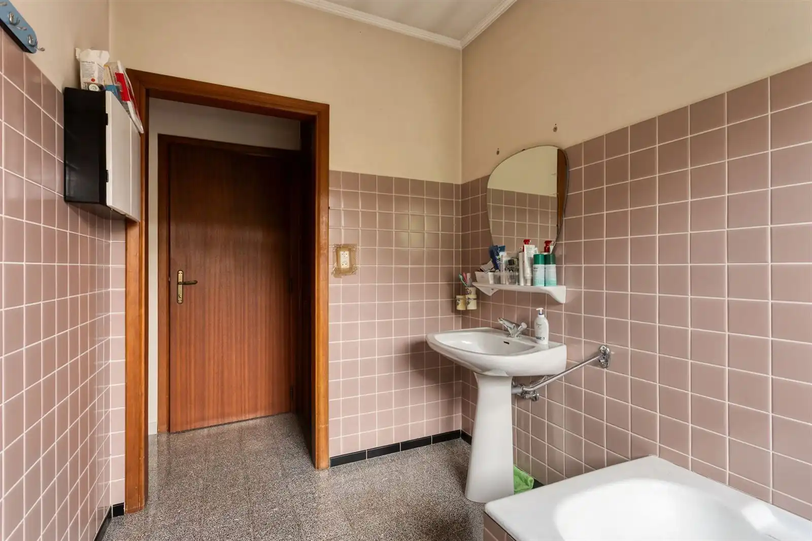 Viergevel te koop in Meerbeke foto 17