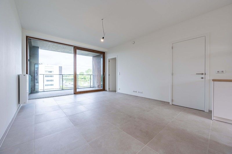 ! LAATSTE KANS AANKOOP 6% BTW ! Instapklaar 2 slaapkamerappartement in residentie DAC'ART Izegem. foto 5