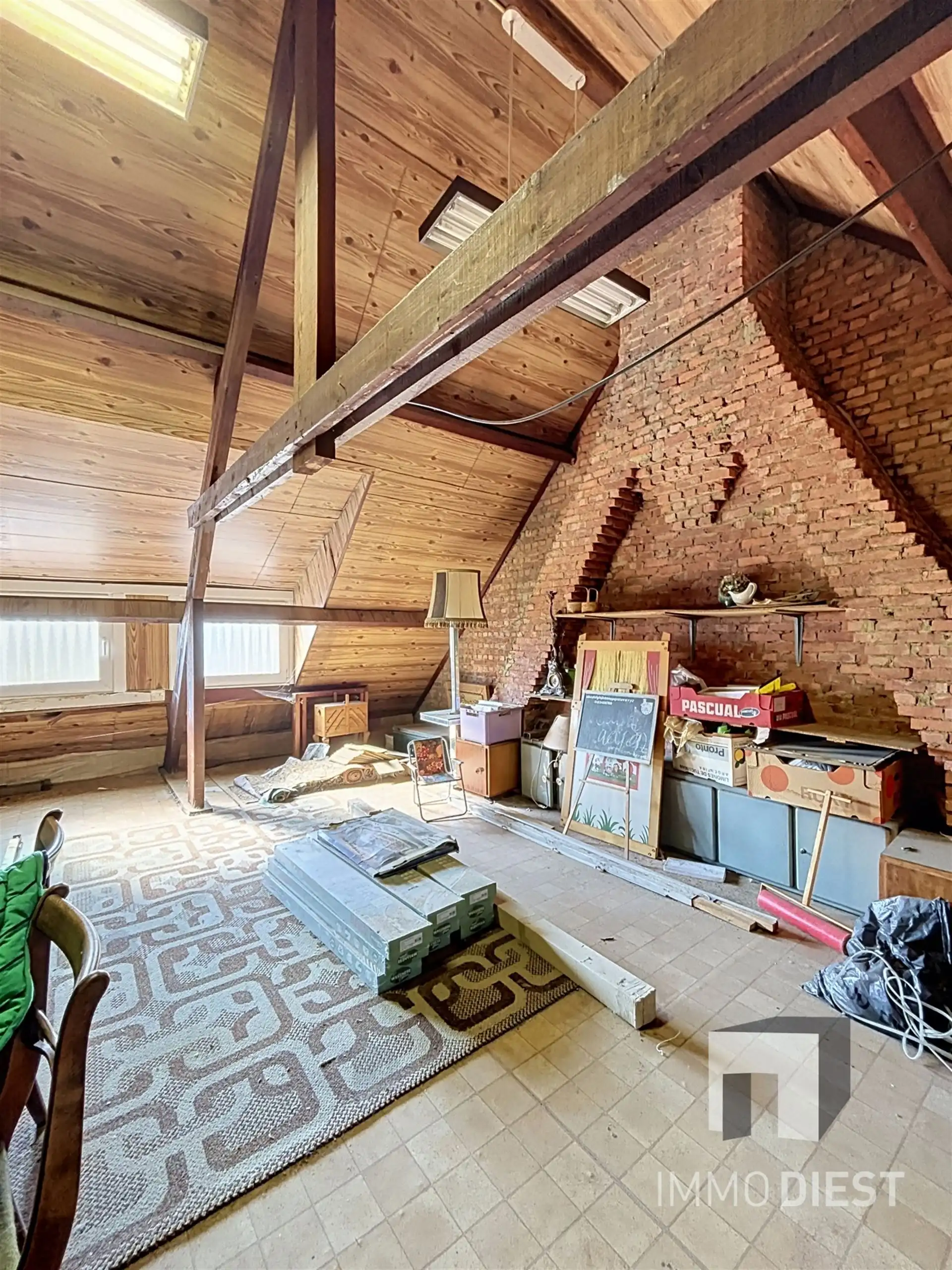 Welkom in deze charmante te renoveren stadswoning aan de rand van hartje Diest. foto 24